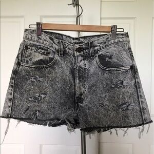 Levi's high waisted vintage cut off shorts size 32